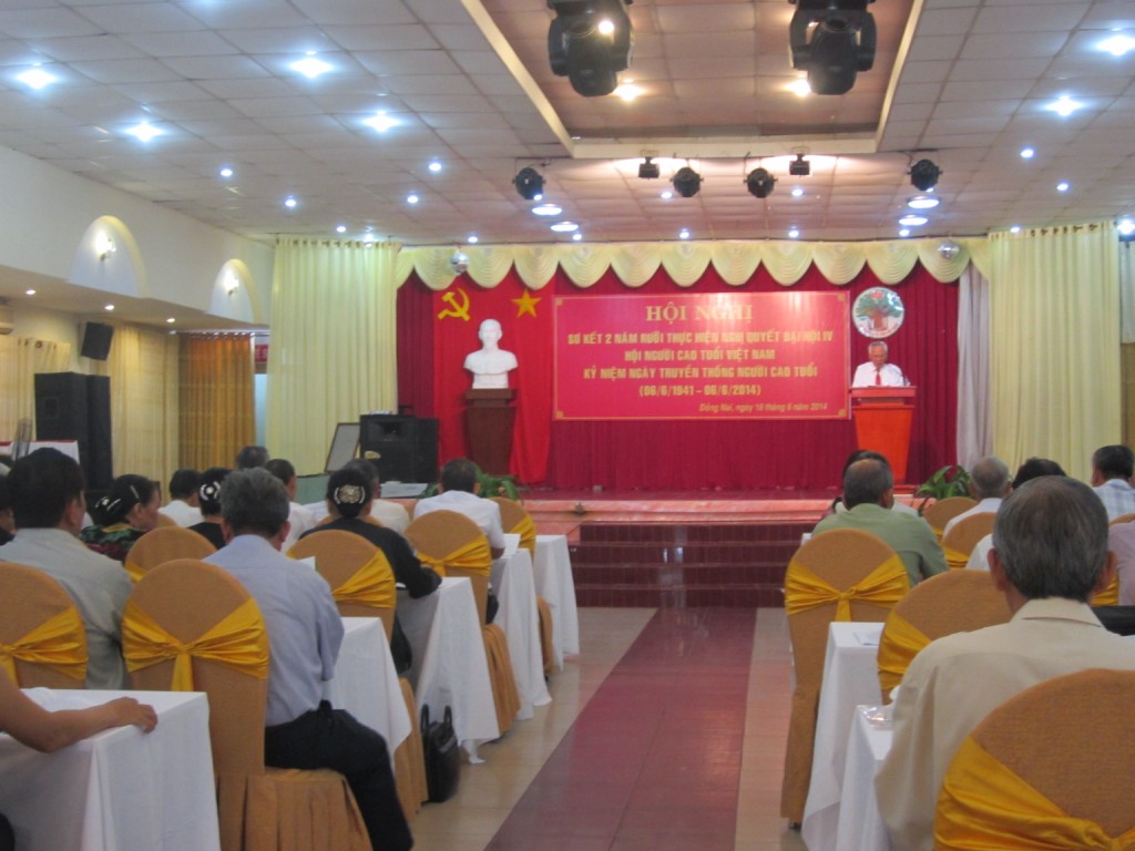 hoi nghi hoi nguoi cao tuoi [Desktop Resolution].jpg